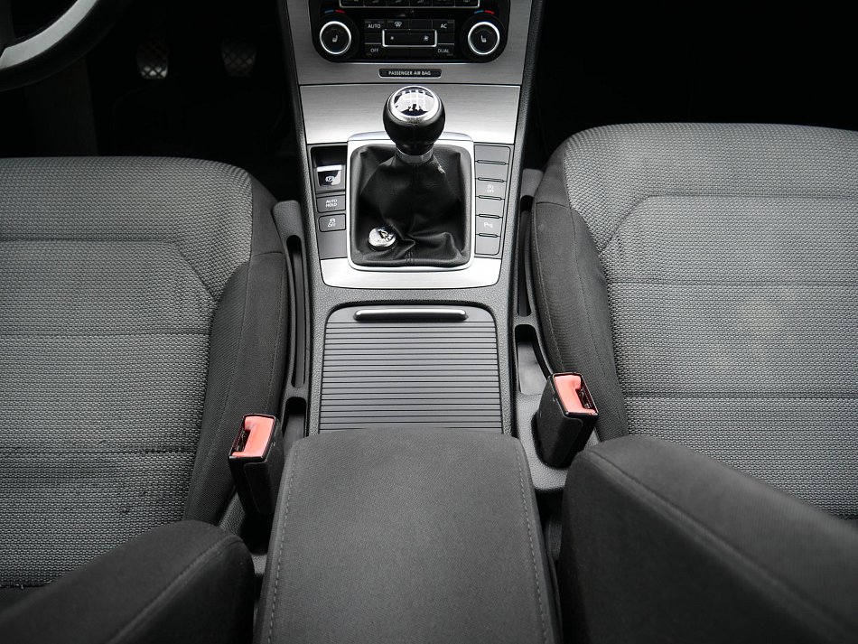 Volkswagen Passat 2.0TDi 