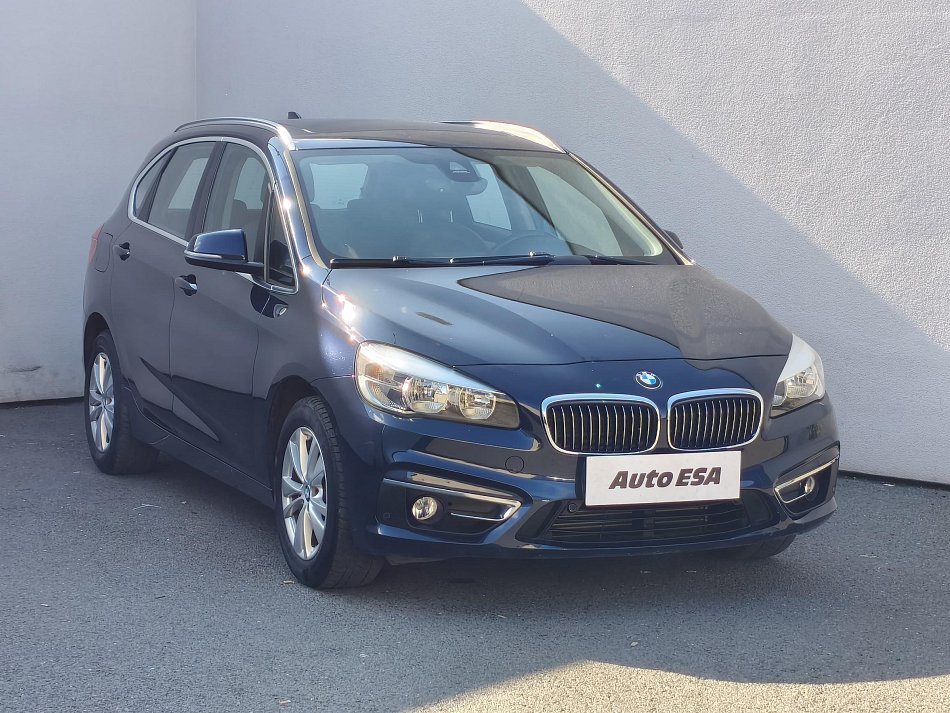 BMW Řada 2 1.5 i  218i