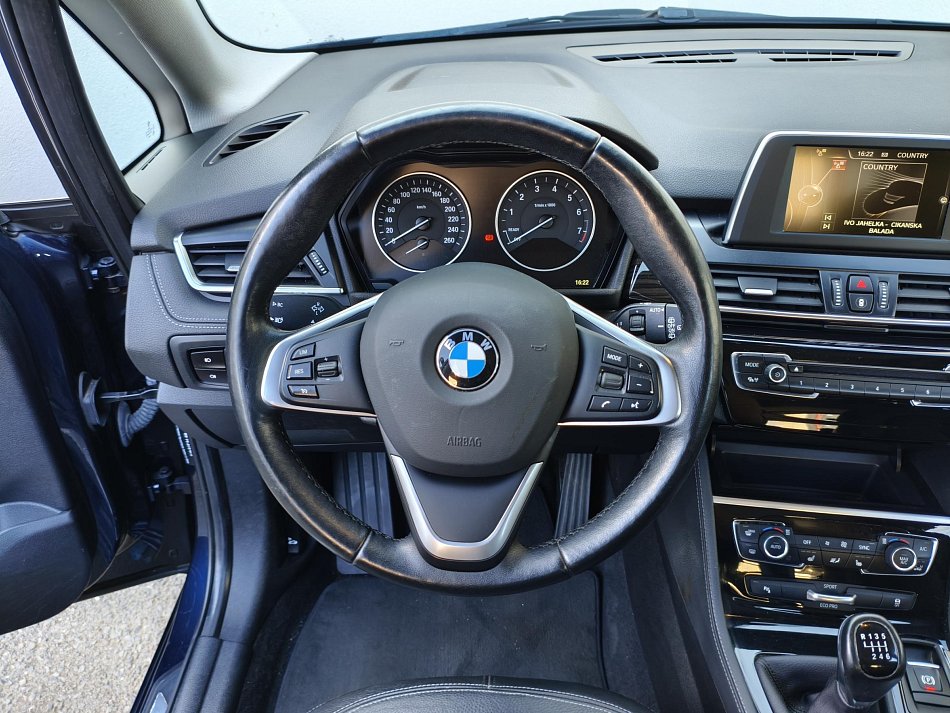 BMW Řada 2 1.5 i  218i