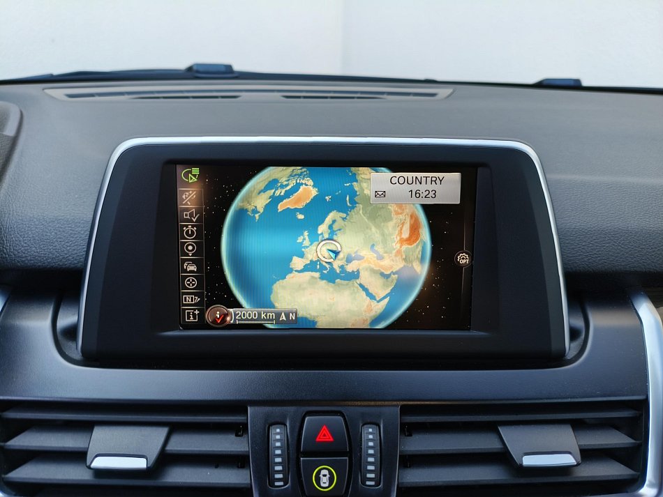 BMW Řada 2 1.5 i  218i