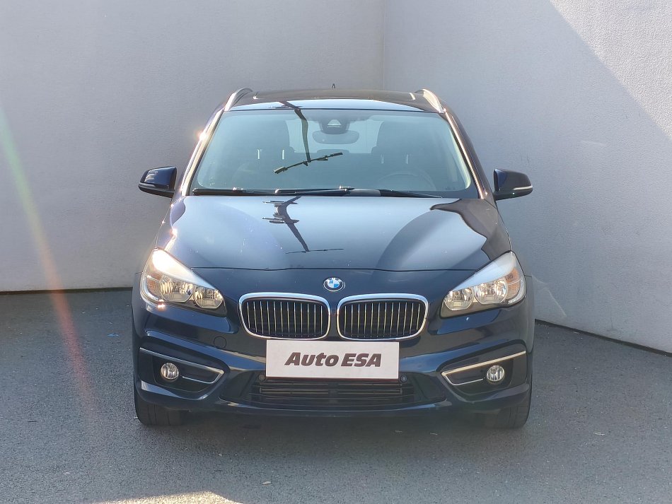 BMW Řada 2 1.5 i  218i
