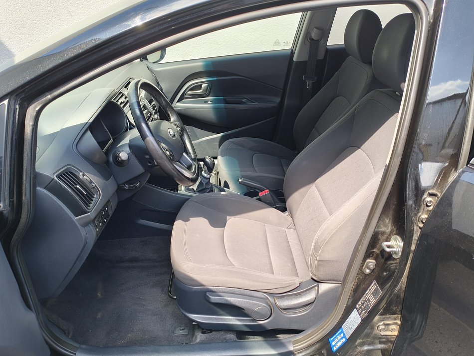 Kia Rio 1.4i Edition