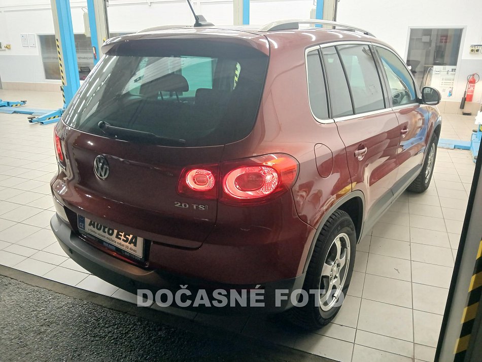 Volkswagen Tiguan 2.0 TSI  4x4