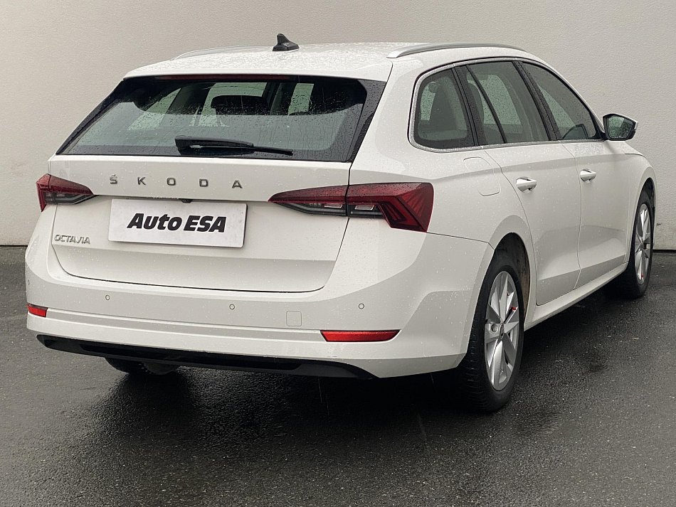 Škoda Octavia IV 1.5 TSi Style