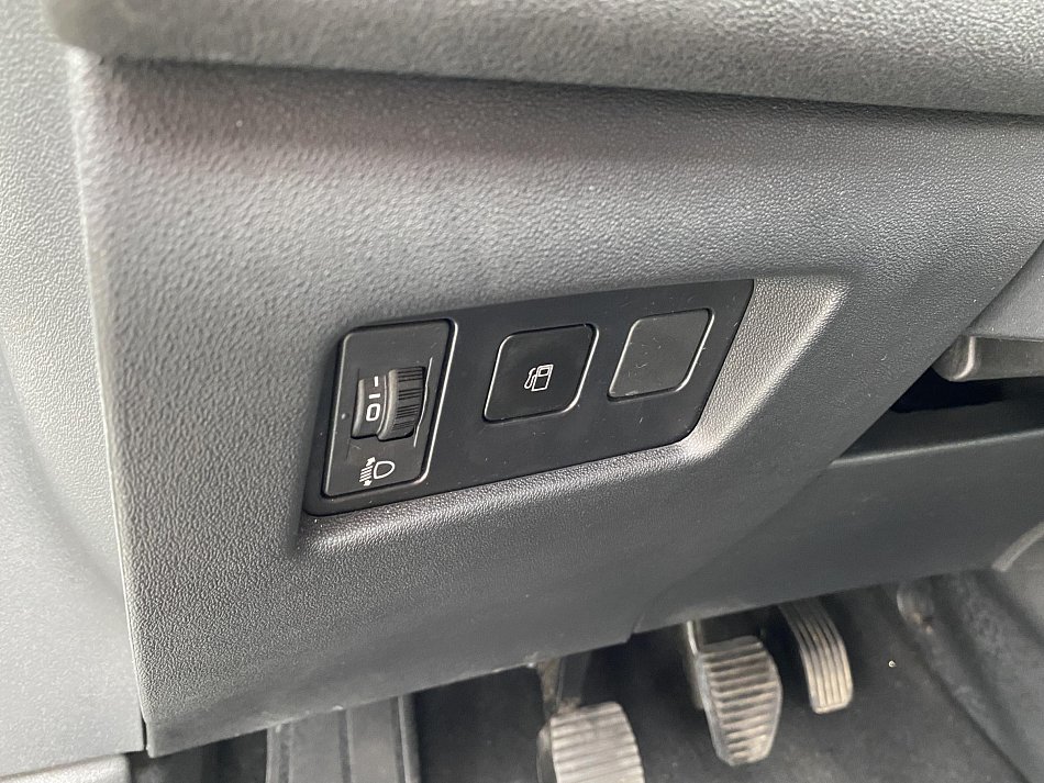 Citroën C4 1.4i 