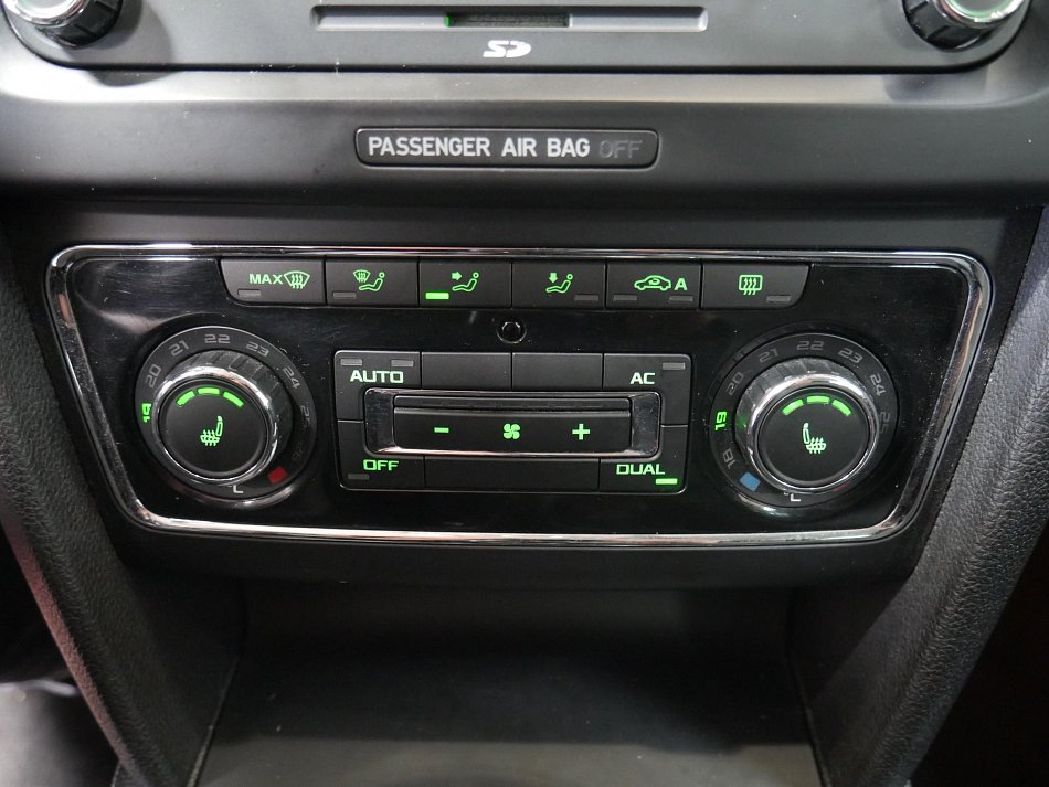 Škoda Superb II 2.0 TDi Ambition