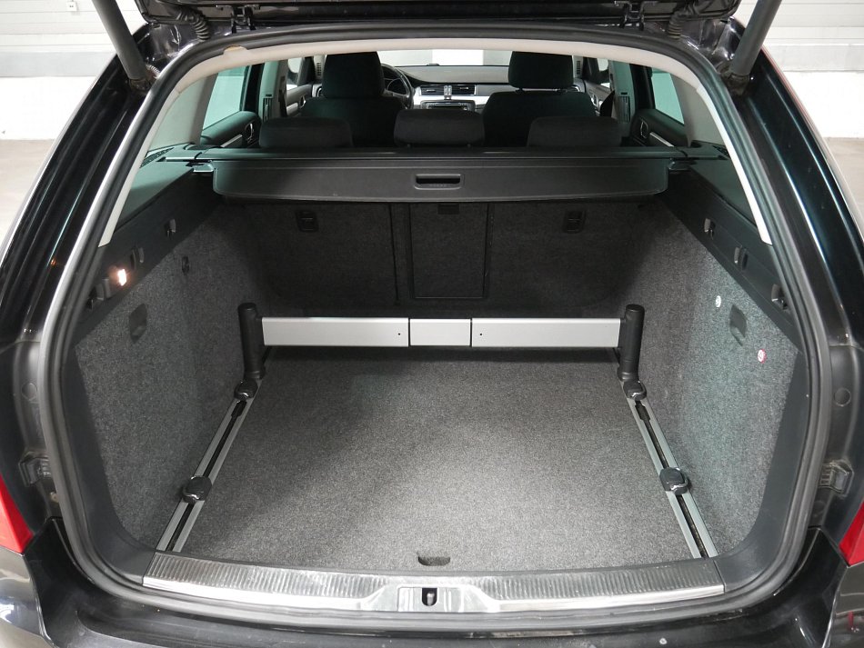 Škoda Superb II 2.0 TDi Ambition