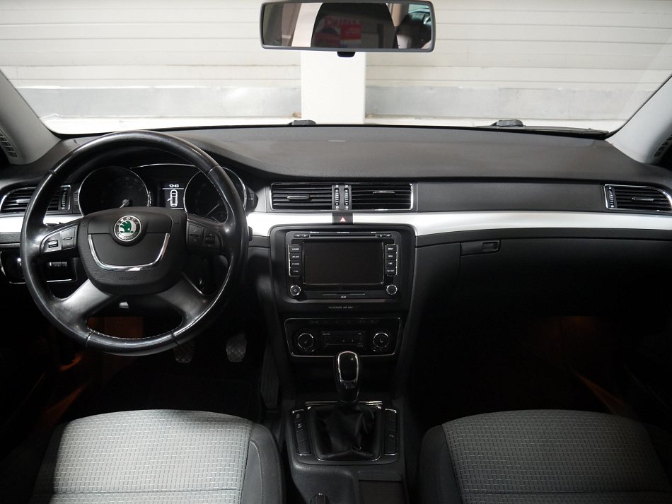 Škoda Superb II 2.0 TDi Ambition